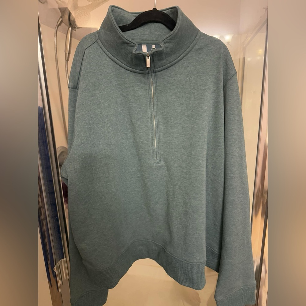 Travis Mathew women’s half zip sweater